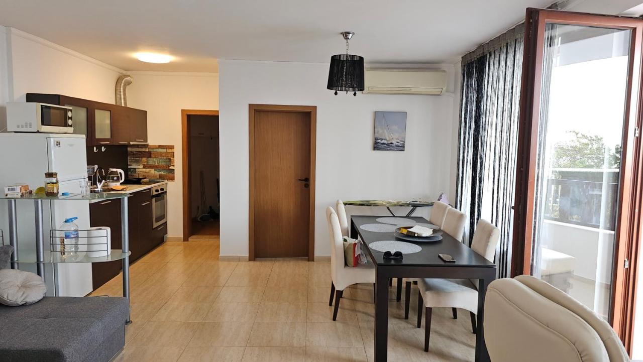 Complex Top Apartment Sveti Vlas Exterior photo